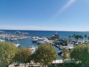 Golfe-Juan – front de mer – 2 pièces avec parking